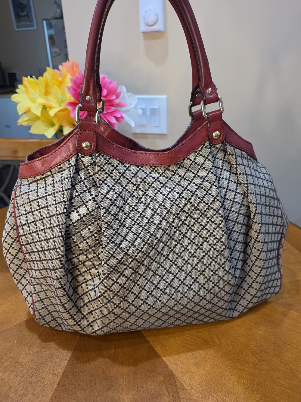 Gucci Sukey Diamante XL Shoulder Bag - Picture 7 of 16